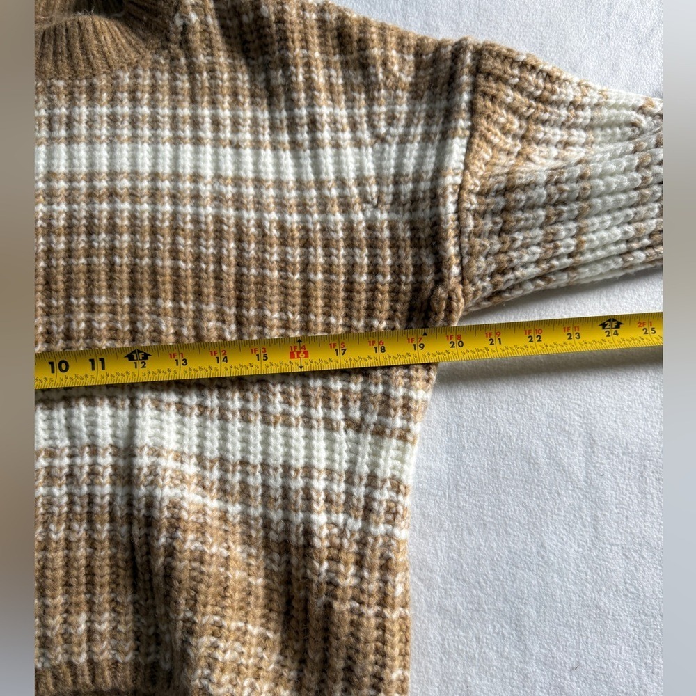 Abercrombie & Fitch Striped Ribbed Crewneck Sweater – Tan & Cream – Size S - Picture 6 of 7